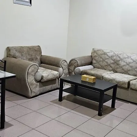 فندق نواميس للشقق المخدومه Khamis Mushait Exterior photo