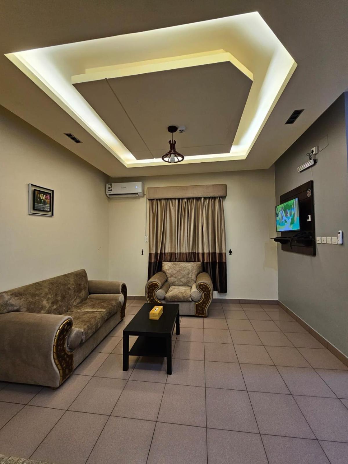 Hotel نواميس للشقق المخدومه Khamis Mushait